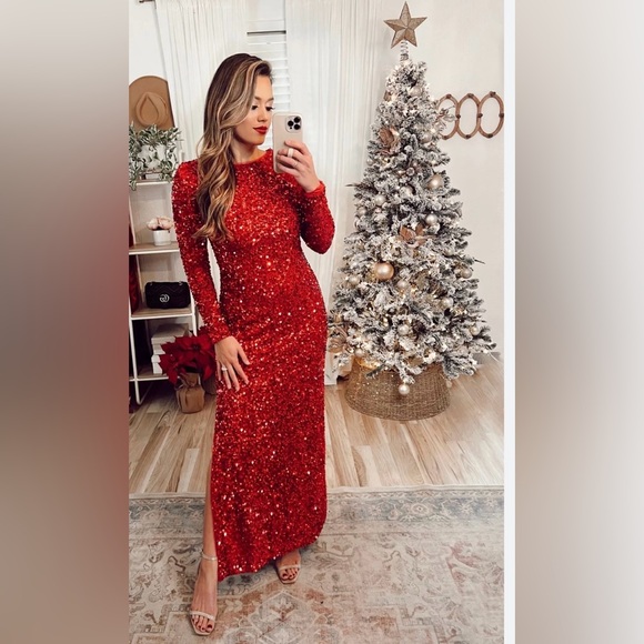 STUNNING ❤️ Red Long Sleeve GLAM Sequin MABLE ANTHROPOLOGIE Evening Gown Small 🎁 - Picture 1 of 14